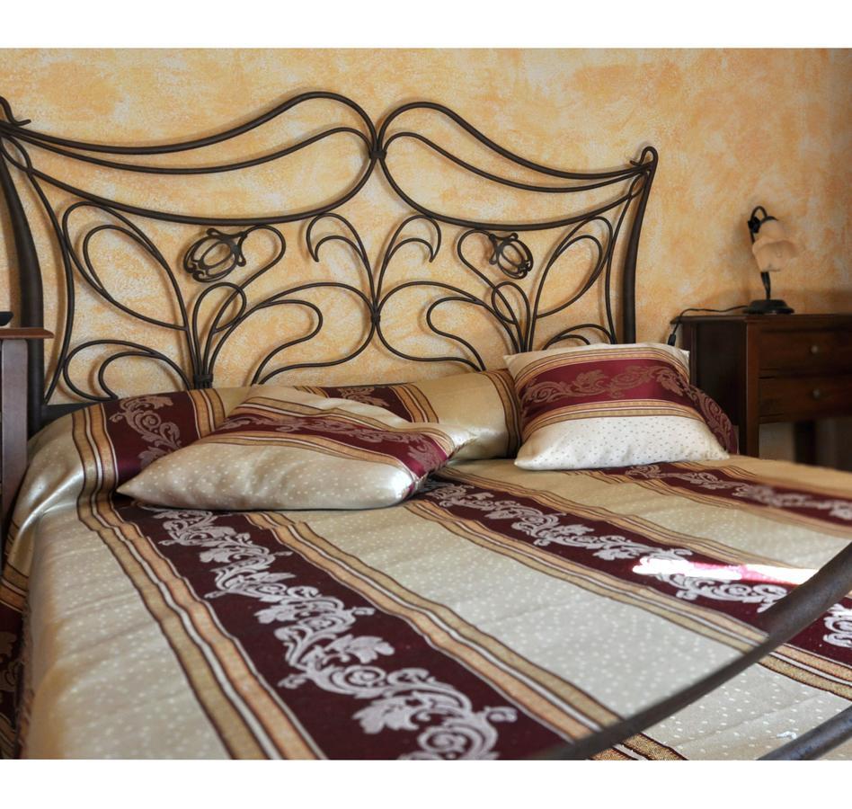 Bed & Breakfast La Finestrella Di Montalto