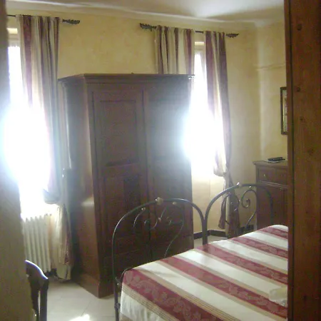 La Finestrella Di Montalto Locanda Bed & Breakfast Badalucco Exterior photo
